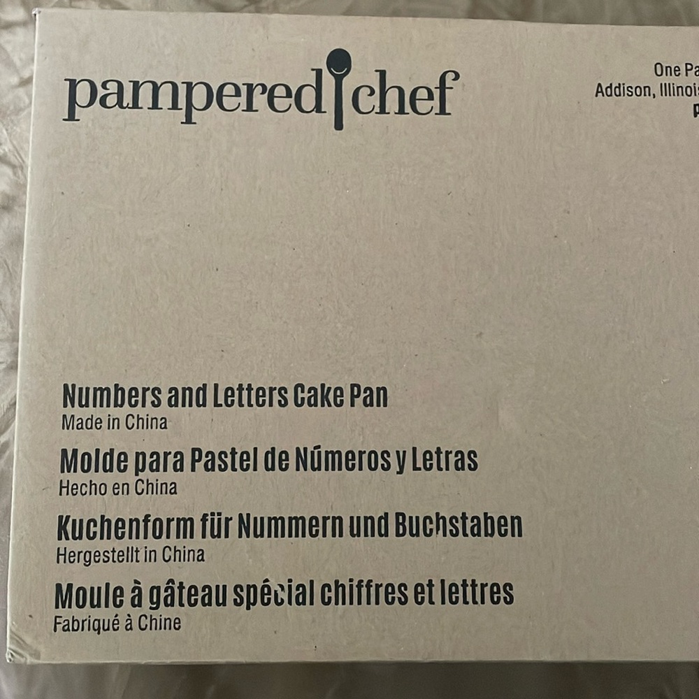 Pampered Chef number and letters cake pan